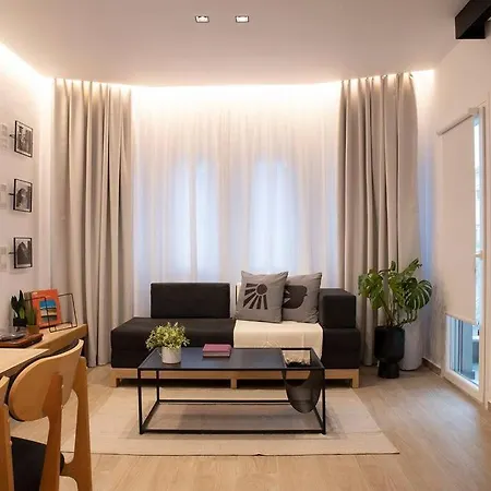 Heritage & Tales: Anavasis Apartman *